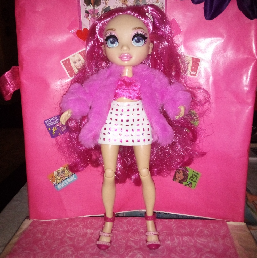 Rainbow High Stella Monroe Doll Fushia/Pink